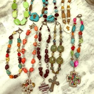 Lot of handmade necklaces. 50$